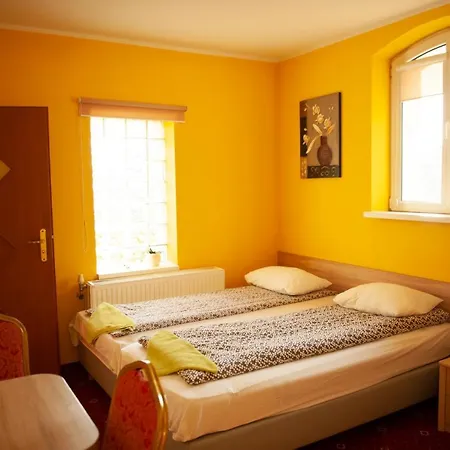 Habitación en casa particular I Pod Akacjami